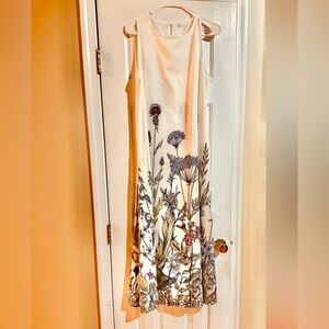 Gorgeous Large sleeveless Summer Dress.